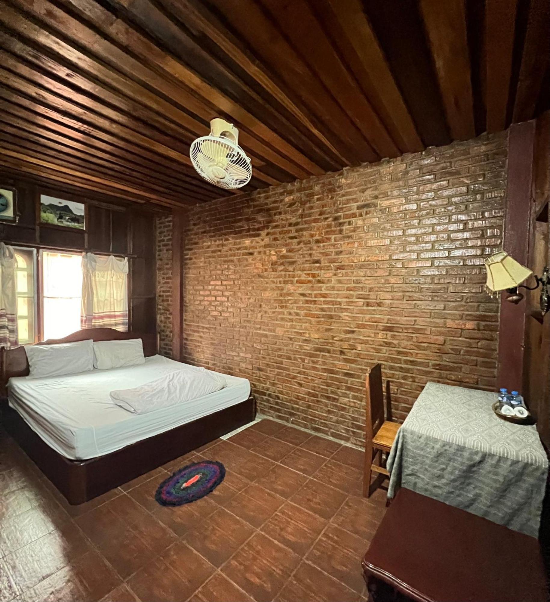Zuela Guesthouse 루앙남타 외부 사진