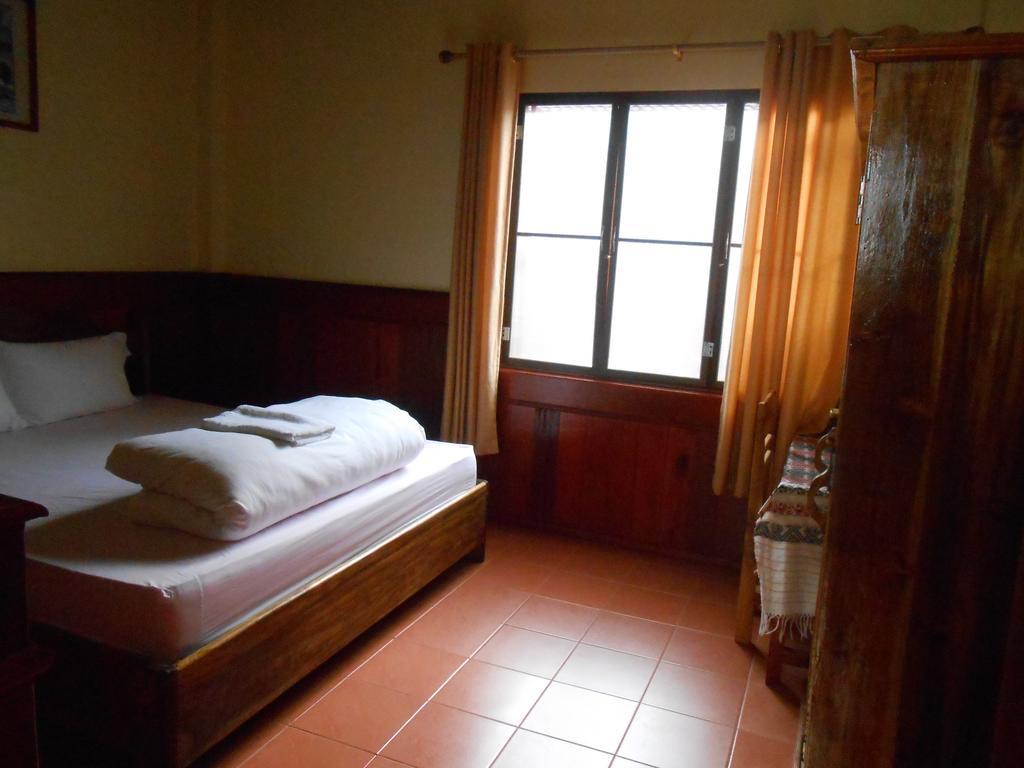 Zuela Guesthouse 루앙남타 외부 사진
