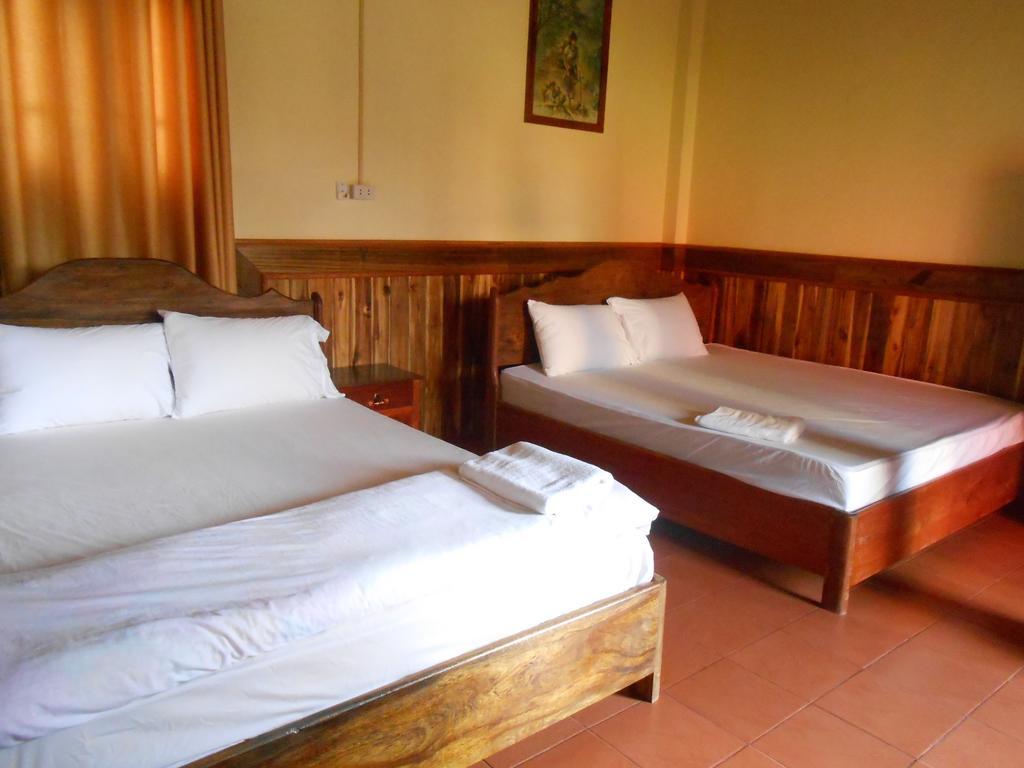 Zuela Guesthouse 루앙남타 객실 사진